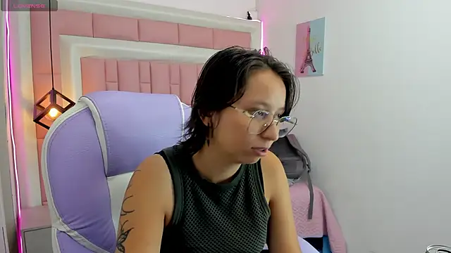 Snapshot of Klaret_Toy chatting on June 6, 2026, 6:34 pm Klaret Toy online show from June 6, 2026, 6:34 pm