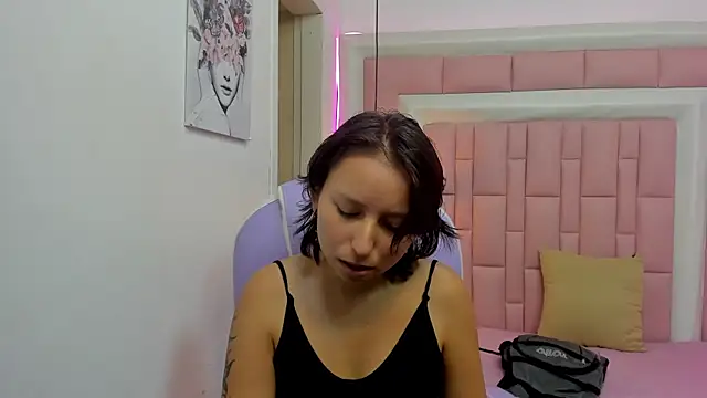 Snapshot of Klaret_Toy chatting on June 10, 2026, 7:46 pm Klaret Toy online show from June 10, 2026, 7:46 pm
