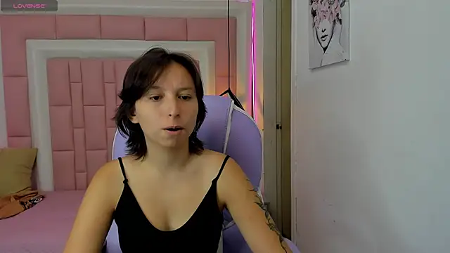 Snapshot of Klaret_Toy chatting on June 11, 2026, 7:34 pm Klaret Toy online show from June 11, 2026, 7:34 pm