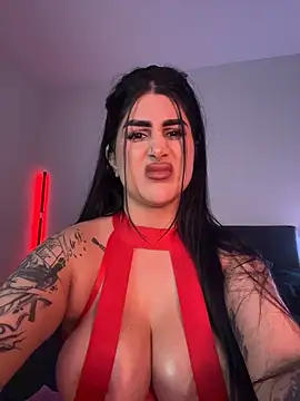 Niinarosee online show from April 23, 2026, 10:34 pm