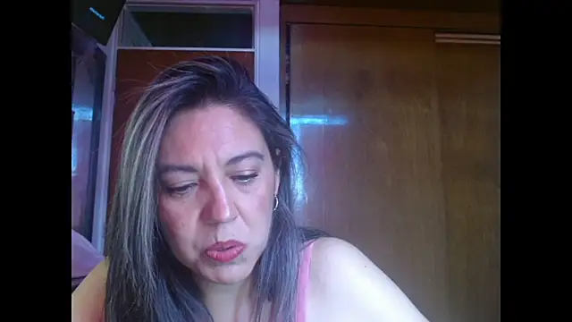 Snapshot of XxAntonellaxxx chatting on November 18, 2025, 4:33 pm XxAntonellaxxx online show from November 18, 2025, 4:33 pm