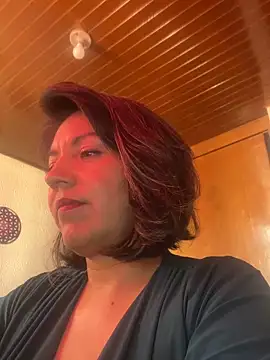 XxAntonellaxxx online show from February 12, 2026, 8:15 pm