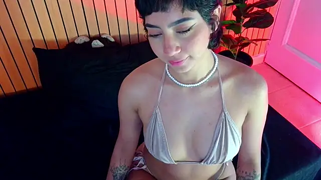 Snapshot of emma_web_ chatting on July 28, 2026, 3:21 pm emma web online show from July 28, 2026, 3:21 pm
