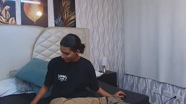 Snapshot of Dickie_Dicking chatting on November 13, 2025, 8:52 pm Dickie Dicking online show from November 13, 2025, 8:52 pm