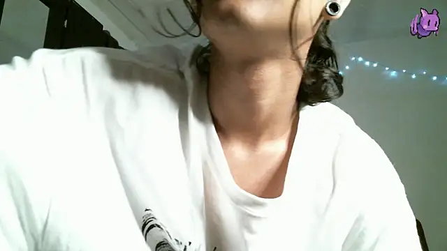 Dickie Dicking online show from December 19, 2025, 6:26 pm