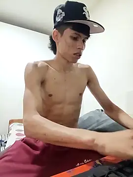 Snapshot of mazo18 chatting on March 31, 2026, 7:03 pm mazo18 online show from March 31, 2026, 7:03 pm