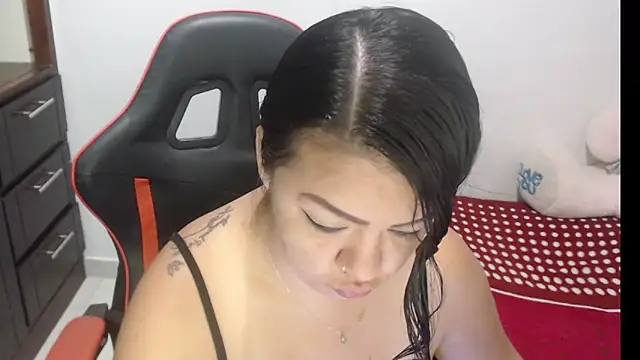 emily sexxx online show from June 9, 2026, 6:47 am