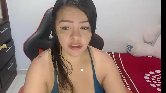 Snapshot of emily_sexxx chatting on July 13, 2026, 6:27 am emily sexxx online show from July 13, 2026, 6:27 am