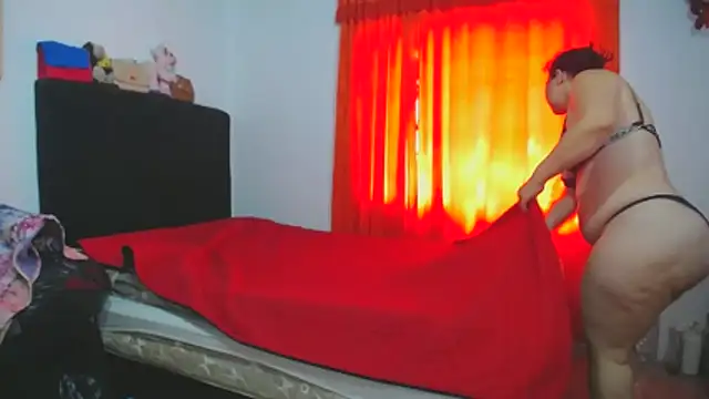 Snapshot of Meloncillo_and_Babyliss99 chatting on November 17, 2025, 5:30 pm Meloncillo and Babyliss99 online show from November 17, 2025, 5:30 pm