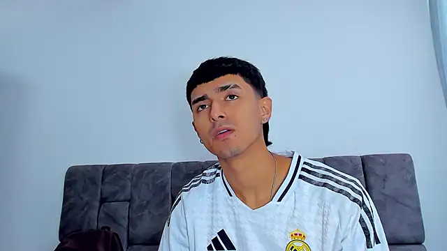 Anthony carter online show from November 4, 2025, 1:54 pm