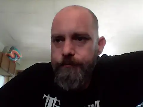 Snapshot of crazyheratic8 chatting on May 9, 2026, 5:51 pm crazyheratic8 online show from May 9, 2026, 5:51 pm