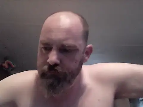 Snapshot of crazyheratic8 chatting on May 17, 2026, 1:03 am crazyheratic8 online show from May 17, 2026, 1:03 am