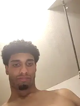 ViewMYC2C69 online show from October 1, 2025, 6:52 am