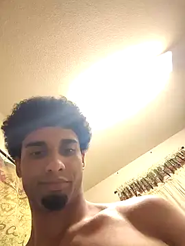 ViewMYC2C69 online show from October 20, 2025, 5:19 am