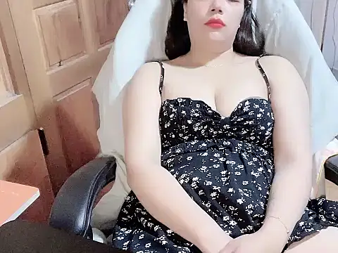 Subita nice online show from April 27, 2026, 4:49 pm