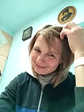 Masha412111 online show from November 26, 2025, 3:02 pm