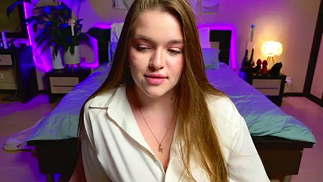 EmilyWhispers online show from April 30, 2026, 8:57 pm
