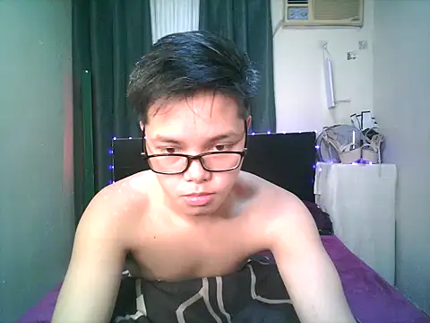 hot babyboy26 online show from October 19, 2025, 8:15 am