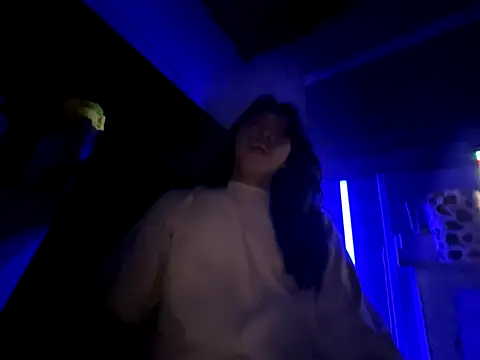 Snapshot of ella_foxtrot chatting on October 5, 2025, 10:40 pm ella foxtrot online show from October 5, 2025, 10:40 pm