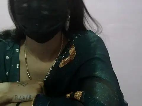 Snapshot of Laila_Cute chatting on March 26, 2026, 3:28 pm Laila Cute online show from March 26, 2026, 3:28 pm