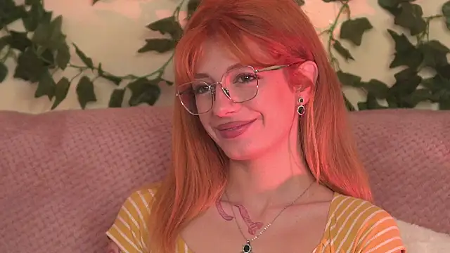 DaphneRose online show from January 14, 2026, 4:51 am