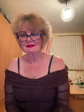 BoloshkaBlonda online show from May 28, 2026, 8:06 pm