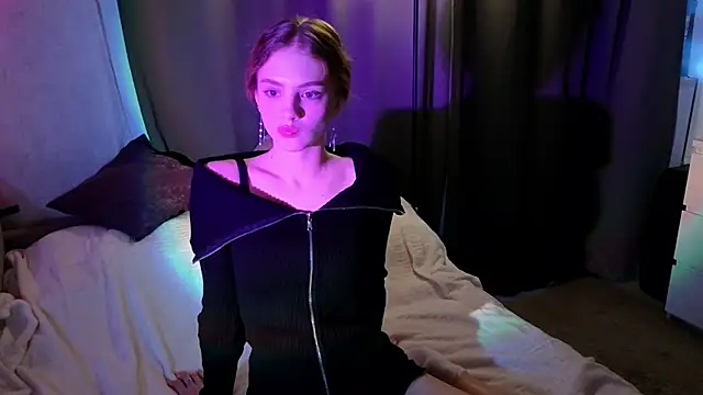 Snapshot of midnightMaya chatting on October 18, 2025, 2:07 pm midnightMaya online show from October 18, 2025, 2:07 pm