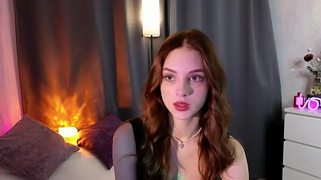 Snapshot of midnightMaya chatting on November 4, 2025, 7:13 pm midnightMaya online show from November 4, 2025, 7:13 pm