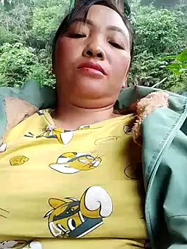 Minkine022 online show from April 24, 2026, 5:32 am