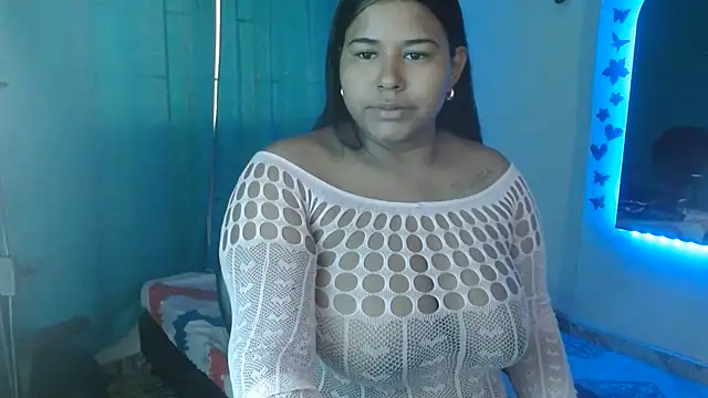 Snapshot of Ebony_luna chatting on May 19, 2026, 12:55 pm Ebony luna online show from May 19, 2026, 12:55 pm