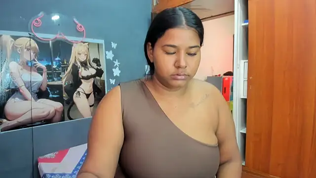 Snapshot of Ebony_luna chatting on May 22, 2026, 12:44 pm Ebony luna online show from May 22, 2026, 12:44 pm