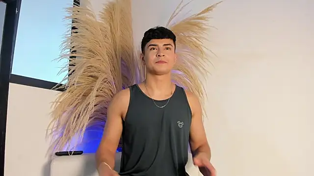 Thiago Connor21 online show from November 3, 2025, 6:53 pm