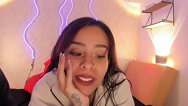 Mia lopez 1 online show from April 28, 2026, 6:46 pm