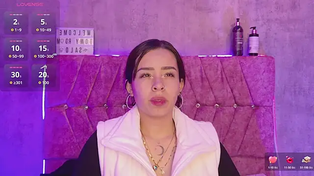 Snapshot of Mia_lopez_1 chatting on May 19, 2026, 8:31 am Mia lopez 1 online show from May 19, 2026, 8:31 am