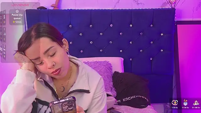 Snapshot of Mia_lopez_1 chatting on July 8, 2026, 6:56 pm Mia lopez 1 online show from July 8, 2026, 6:56 pm
