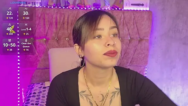 Snapshot of Mia_lopez_1 chatting on July 9, 2026, 9:02 am Mia lopez 1 online show from July 9, 2026, 9:02 am