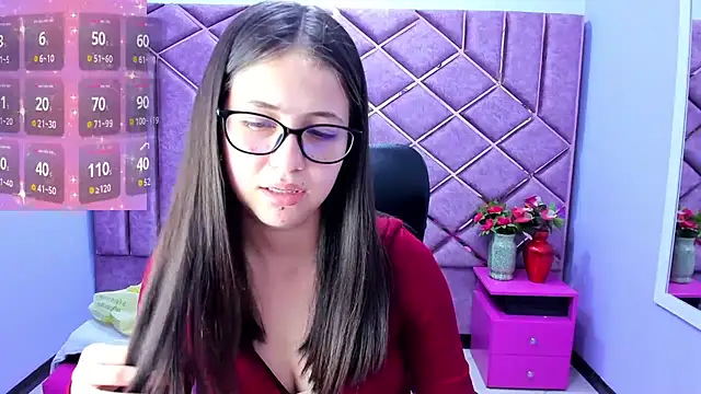sarah sweett  online show from April 28, 2026, 3:17 pm