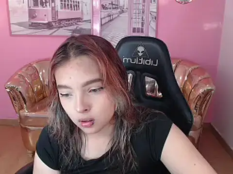 Snapshot of mia_foster_t chatting on October 7, 2025, 12:35 pm mia foster t online show from October 7, 2025, 12:35 pm