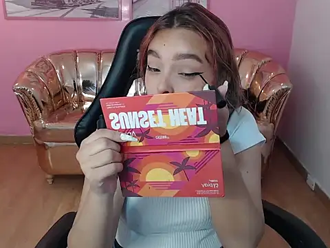 Snapshot of mia_foster_t chatting on October 13, 2025, 12:38 pm mia foster t online show from October 13, 2025, 12:38 pm