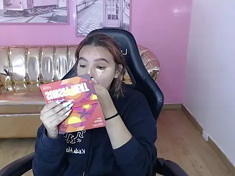 Snapshot of mia_foster_t chatting on October 18, 2025, 1:01 pm mia foster t online show from October 18, 2025, 1:01 pm