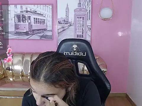 Snapshot of mia_foster_t chatting on November 6, 2025, 12:50 pm mia foster t online show from November 6, 2025, 12:50 pm