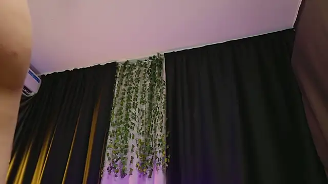 AngelsBoobsxx online show from June 25, 2026, 4:44 pm