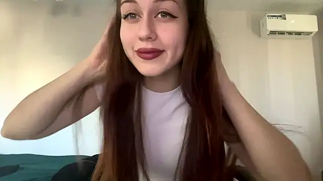 Snapshot of Nayra_flash chatting on October 29, 2025, 10:28 am Nayra flash online show from October 29, 2025, 10:28 am