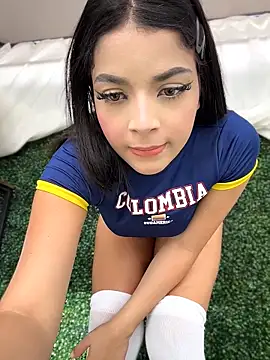 ArieliciousXXX online show from April 25, 2026, 1:14 pm