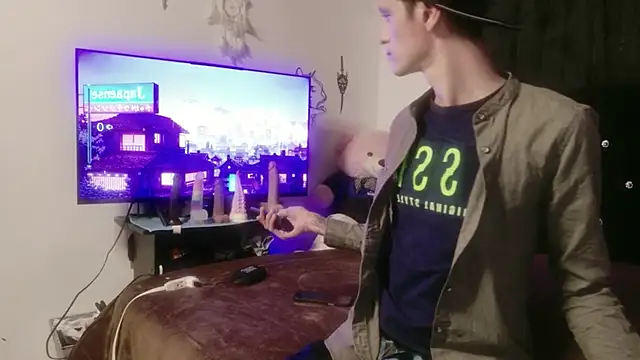 Tyler cat online show from December 3, 2025, 1:57 am