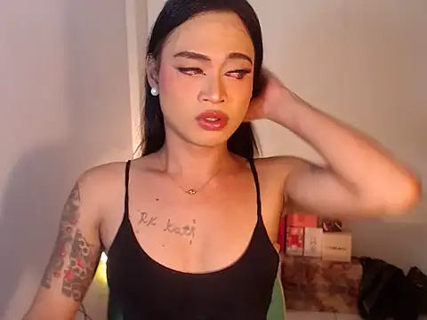 TSsexy LOVERxxxx online show from May 17, 2026, 4:43 am