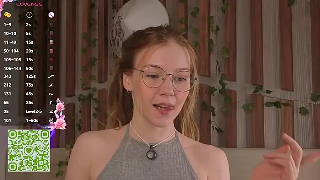 lyra thenymph online show from July 31, 2026, 12:43 am