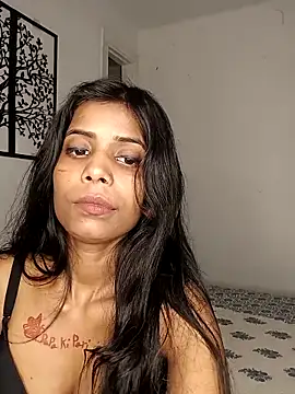 Snapshot of zoya_your chatting on October 12, 2025, 4:00 am zoya your online show from October 12, 2025, 4:00 am