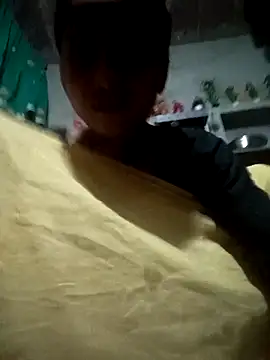 Snapshot of Cuty_kanchna chatting on October 18, 2025, 4:19 pm Cuty kanchna online show from October 18, 2025, 4:19 pm