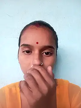 Snapshot of Cuty_kanchna chatting on October 28, 2025, 5:22 am Cuty kanchna online show from October 28, 2025, 5:22 am